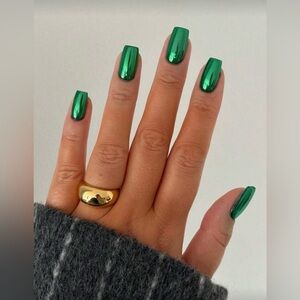 Metallic Green Press-on Nail Set